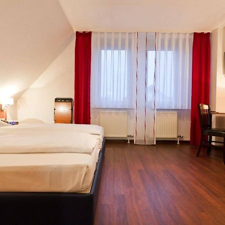 Hotel Domino Στουτγκάρδη Εξωτερικό φωτογραφία