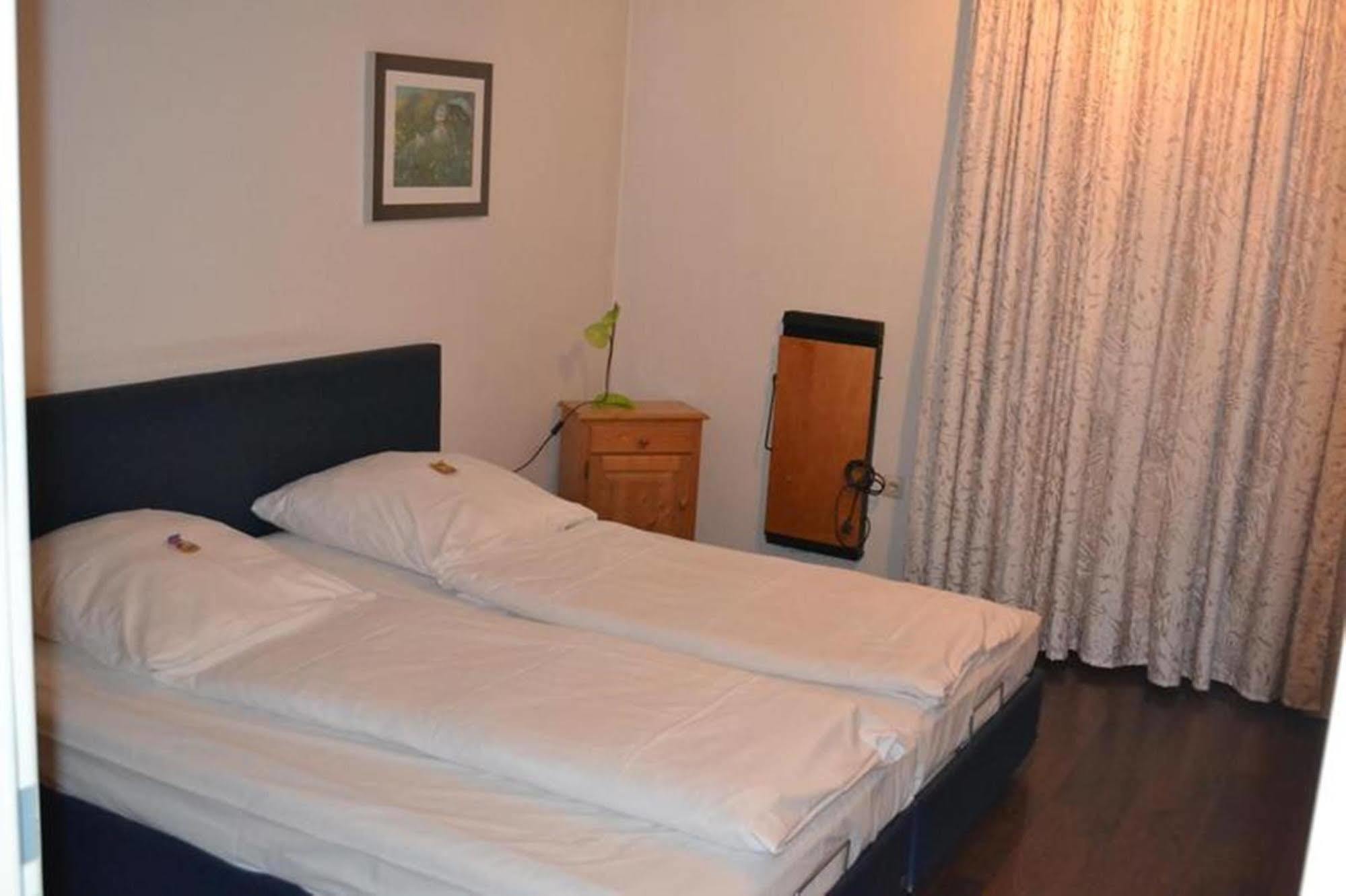Hotel Domino Στουτγκάρδη Εξωτερικό φωτογραφία